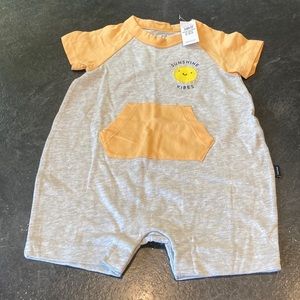 Baby Gap gray yellow Sunshine Vibes short sleeve shorts bodysuit size 18-24 M